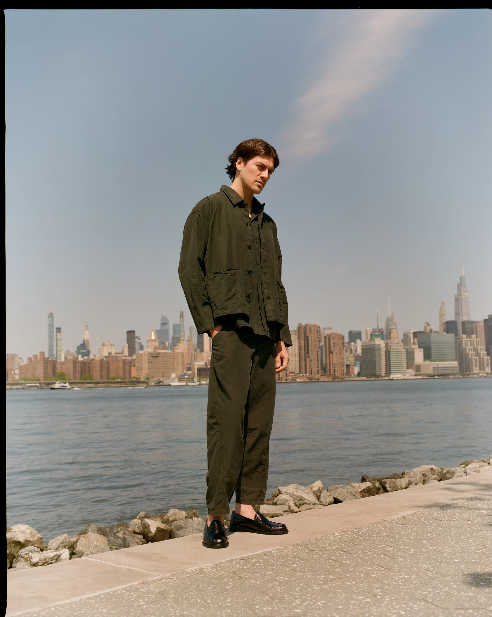 Garment Dyed Twisted Seam Trouser Dark Olive Tencel Linen Cotton - Image 4